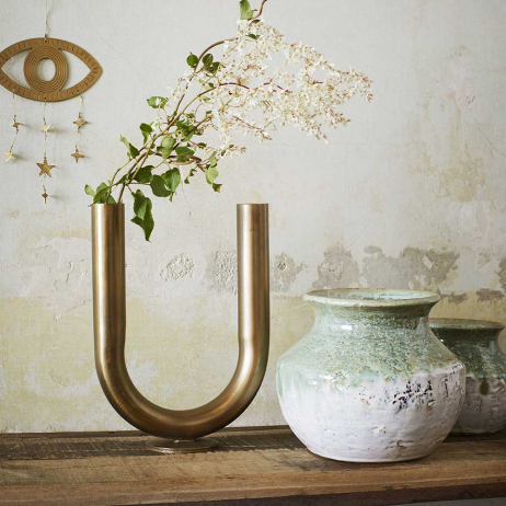 Vase tube style bohème en métal doré Modèle U