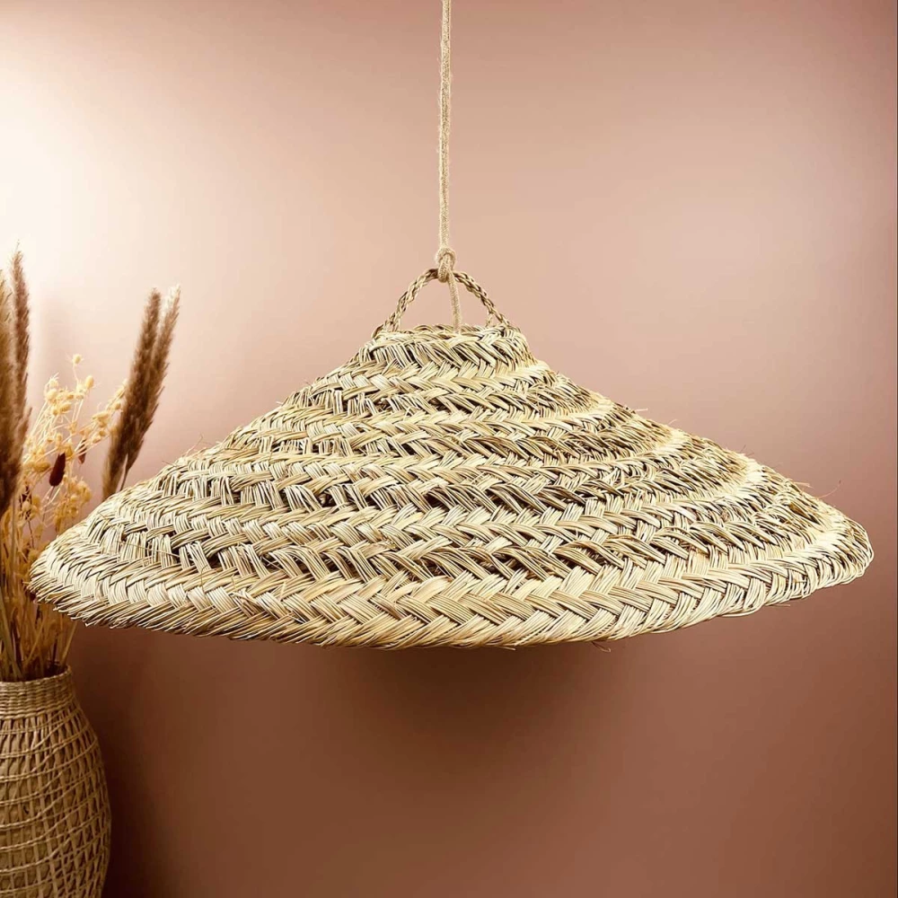 Suspension naturelle en bambou et rotin en forme de chapeau de paille