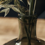 Vase ou dame-Jeanne en verre coloris vert foncé - House Doctor