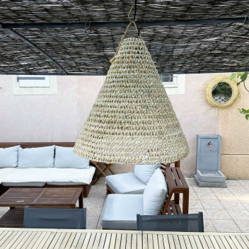 Suspension conique en fibres de palmier "Doum" du Maroc tressée