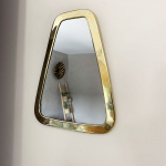 Miroir Trapèze bordure large en Métal doré